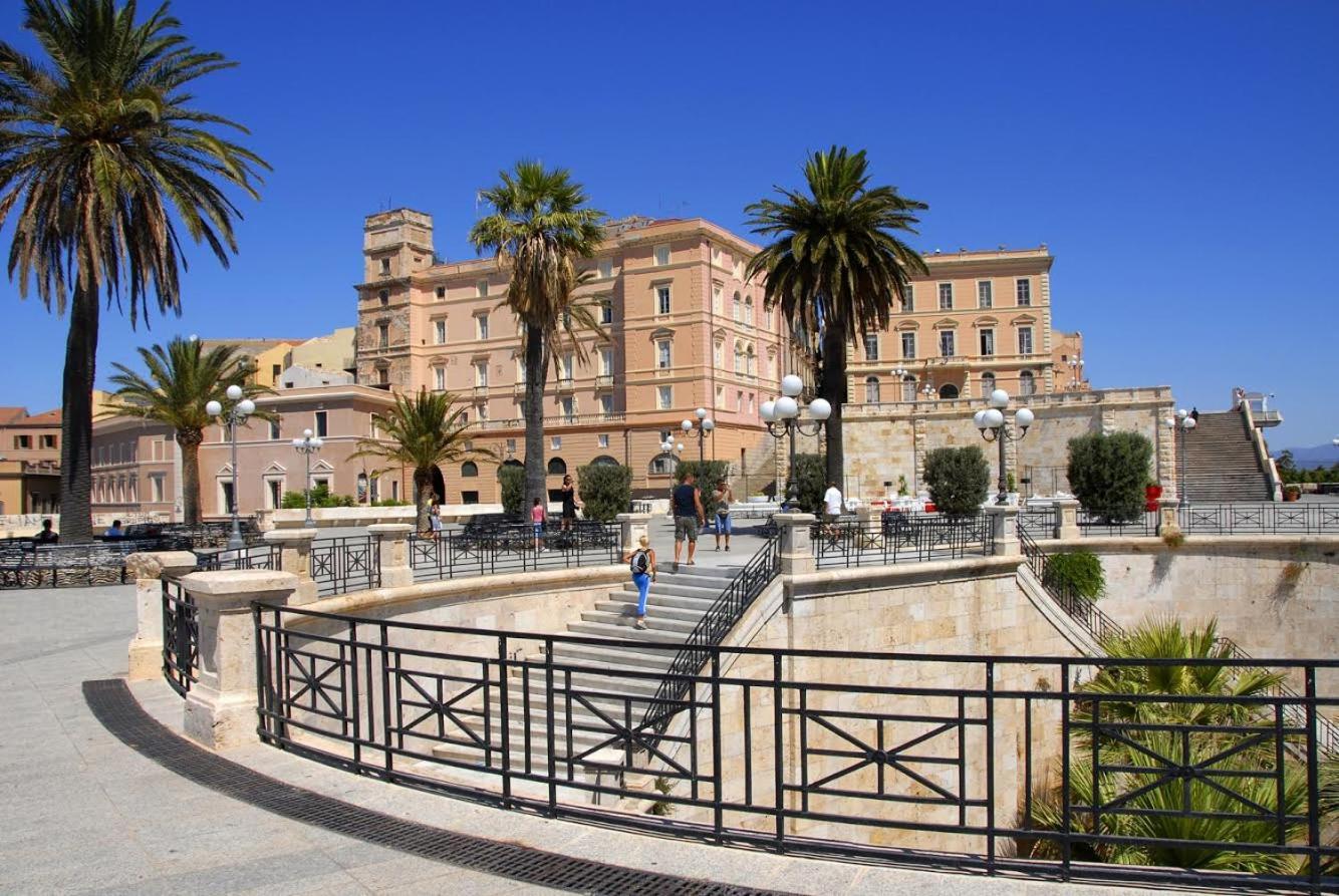 Castello'S Rooms Cagliari Zewnętrze zdjęcie